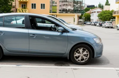 Illustration off - Image 1