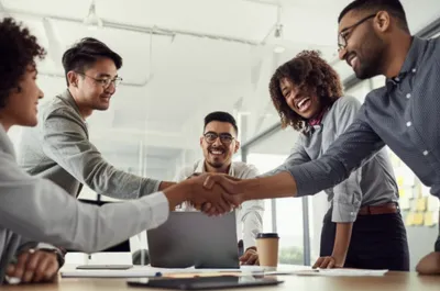 Illustration dealing - Image 1