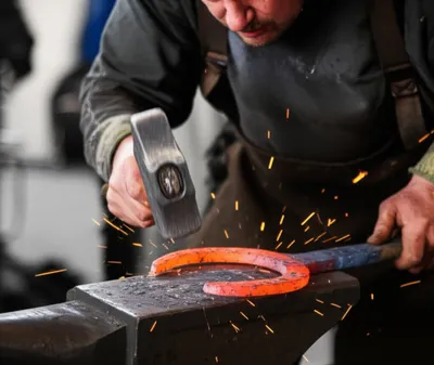 Illustration hammers - Image 1