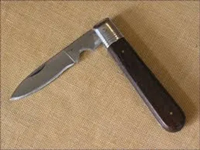 Illustration penknives - Image 2