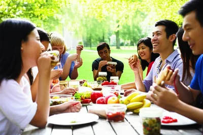 Illustration lunching - Image 1