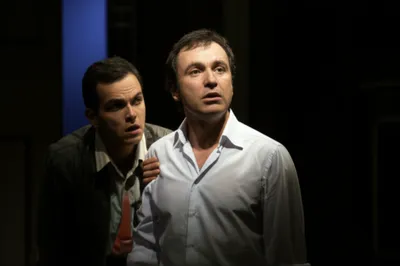 Illustration upstage - Image 1