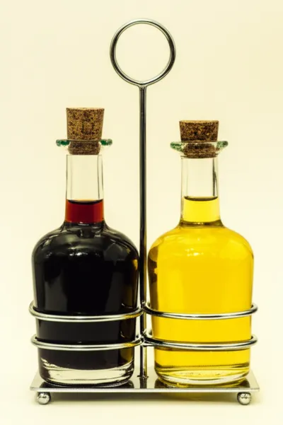 Illustration cruet - Image 1