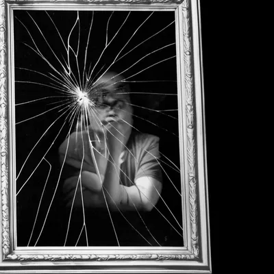 Illustration betrayed - Image 1