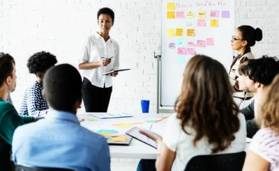 Illustration attend - Image 1