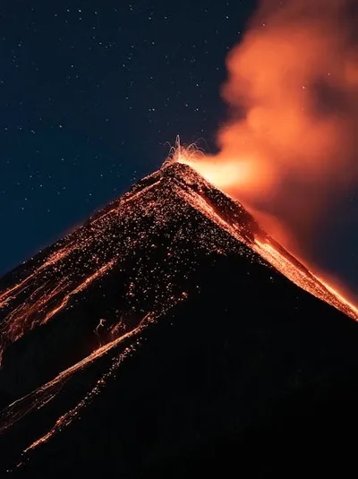 Illustration erupting - Image 2