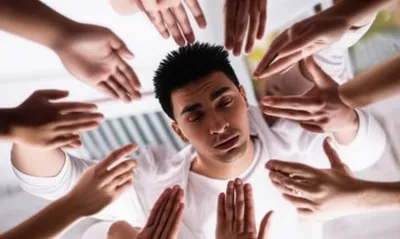 Illustration press - Image 1