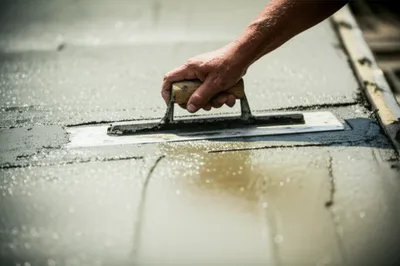 Illustration troweled - Image 1