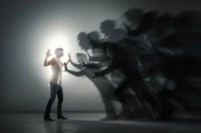 Illustration repel - Image 1