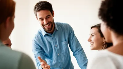 Illustration engaging - Image 1