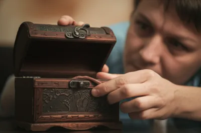 Illustration wormed - Image 1