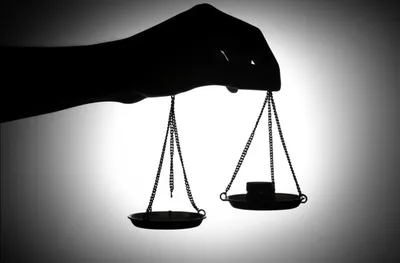 Illustration tampered - Image 1