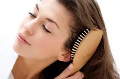 Illustration hairbrush - Image 2