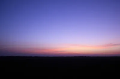 单词"evening"的视觉插图 - 傍晚，晚上
