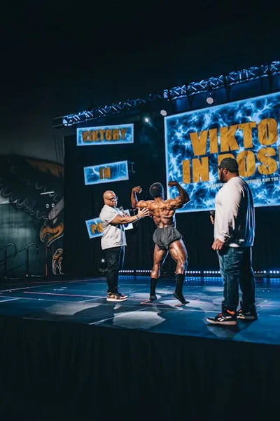 Illustration hosts - Image 2