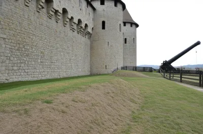 Illustration defiles - Image 1