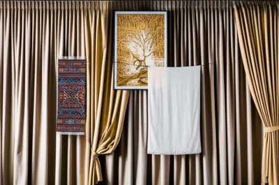 Illustration hanging - Image 1