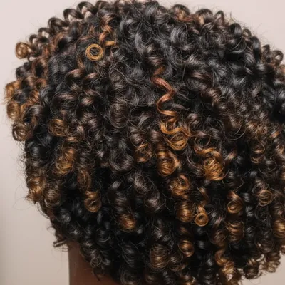 Illustration curls - Image 1