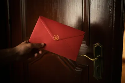 Illustration bearer - Image 1