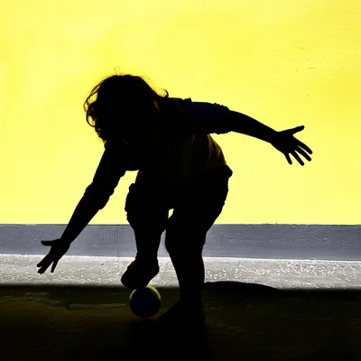 Illustration tiptoe - Image 1