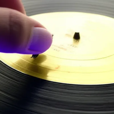 Illustration overplayed - Image 1