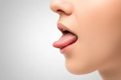 Illustration mewing - Image 1