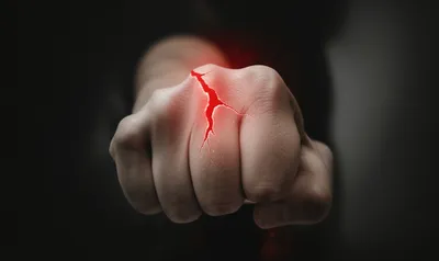 Illustration throe - Image 1