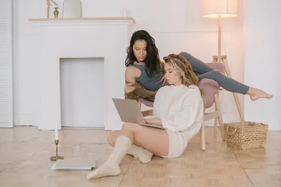 Illustration transacting - Image 2