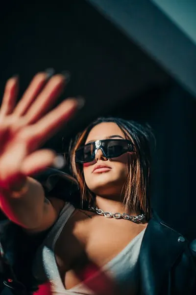 Illustration protecting - Image 2