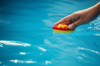 Illustration swimming - Image 1