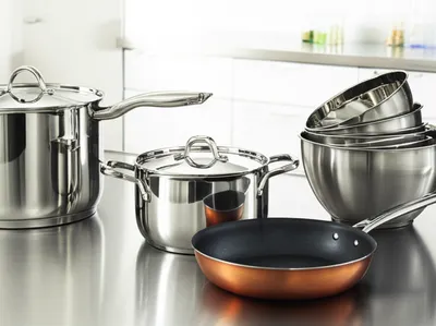 Illustration metalware