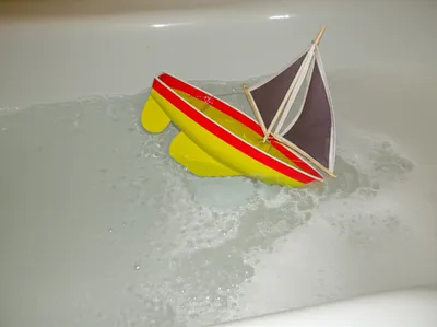 Illustration capsizing - Image 1