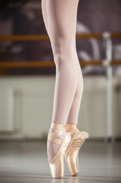 Illustration toe - Image 1