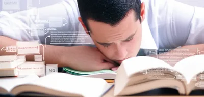 Визуальная иллюстрация слова «studying» - Учить, повторять