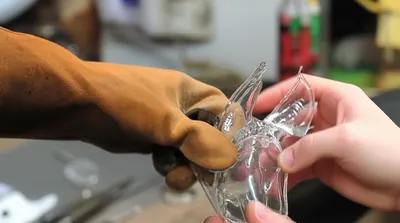 Illustration mishandle - Image 1