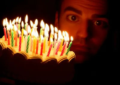 Illustration suspiciously - Image 1