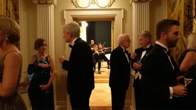 Illustration interlude - Image 1