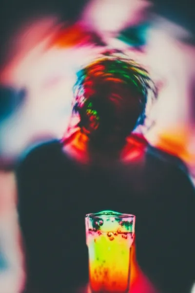 Illustration intoxicating - Image 2