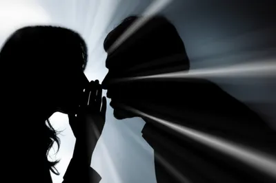 Illustration gossip - Image 1