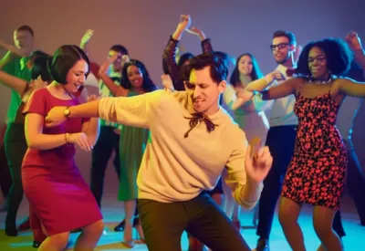 Illustration swims - Image 1