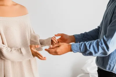 Illustration undressing - Image 1