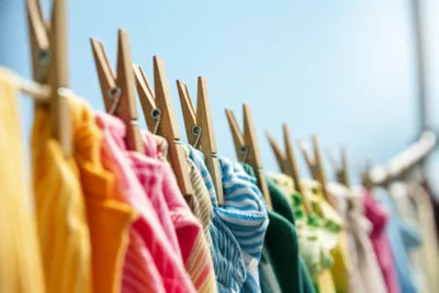 Illustration clothespins