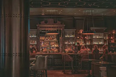 Illustration patronizes - Image 2