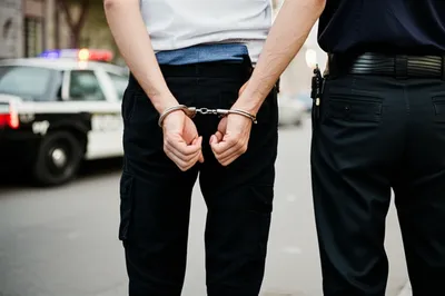 Illustration arrests - Image 1