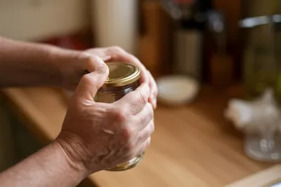 Illustration creaky - Image 1