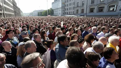 Illustration multitudes - Image 1