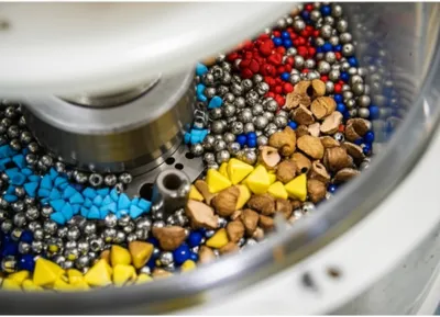 Illustration mediums - Image 1