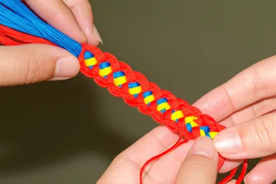 Illustration knotted - Image 1