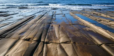 Illustration platform - Image 1