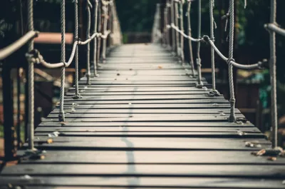 Illustration ropewalks - Image 1